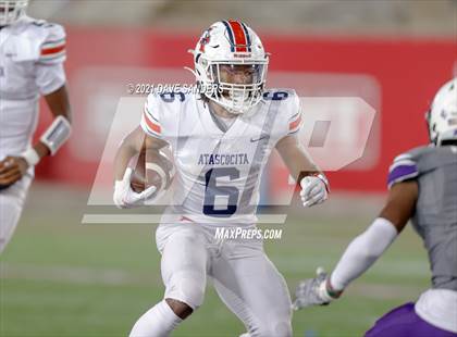 Thumbnail 1 in Atascocita vs. Ridge Point (UIL 6A D1 Regional Playoff) photogallery.