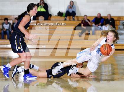 Thumbnail 2 in Pinckneyville vs. Marion (Rangerette Christmas Classic) photogallery.