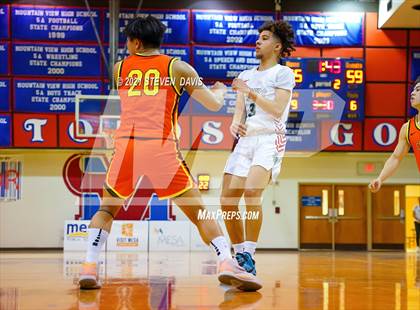 Thumbnail 2 in Smoky Hill vs. Corona del Sol photogallery.