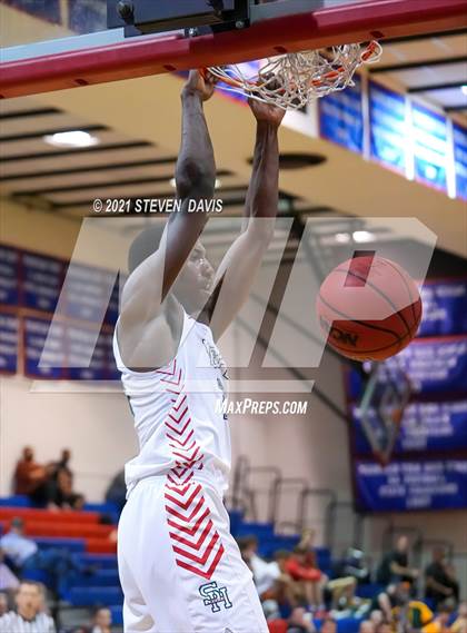 Thumbnail 3 in Smoky Hill vs. Corona del Sol photogallery.
