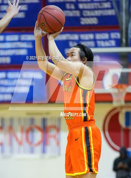 Thumbnail 2 in Smoky Hill vs. Corona del Sol photogallery.