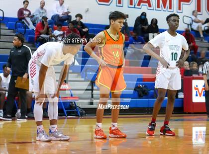 Thumbnail 1 in Smoky Hill vs. Corona del Sol photogallery.