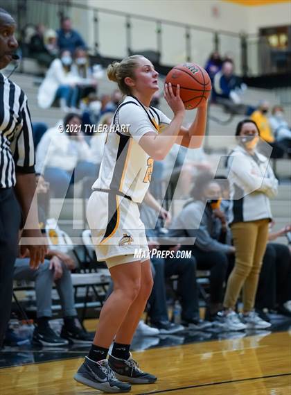 Thumbnail 2 in Avon vs. Tri-West Hendricks (Hendricks Country Tournament) photogallery.