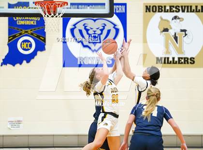 Thumbnail 2 in Avon vs. Tri-West Hendricks (Hendricks Country Tournament) photogallery.