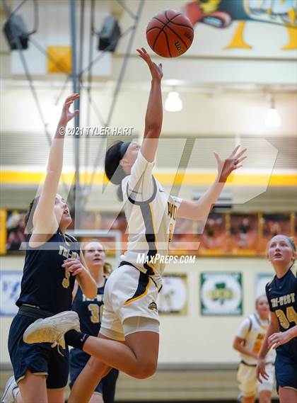 Thumbnail 3 in Avon vs. Tri-West Hendricks (Hendricks Country Tournament) photogallery.