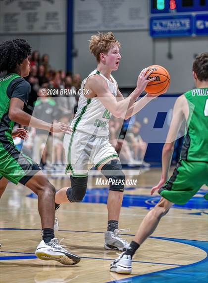 Thumbnail 2 in Yellville-Summit vs Greenland (2A-1 District Final) photogallery.