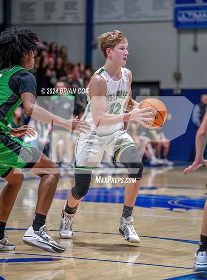 Thumbnail 1 in Yellville-Summit vs Greenland (2A-1 District Final) photogallery.