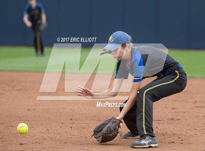 Thumbnail 1 in West Greene vs Williams Valley (PIAA 1A Final) photogallery.