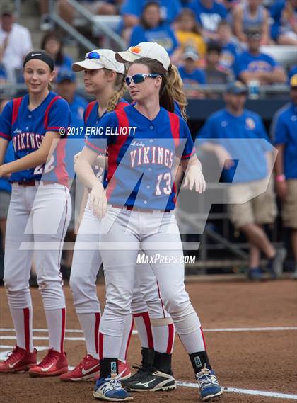 Thumbnail 2 in West Greene vs Williams Valley (PIAA 1A Final) photogallery.