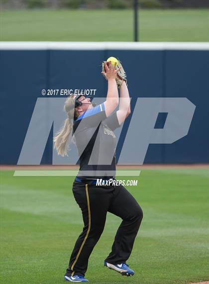 Thumbnail 3 in West Greene vs Williams Valley (PIAA 1A Final) photogallery.