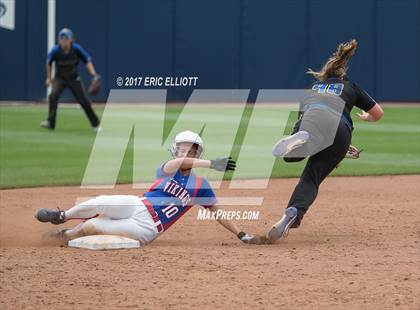 Thumbnail 3 in West Greene vs Williams Valley (PIAA 1A Final) photogallery.