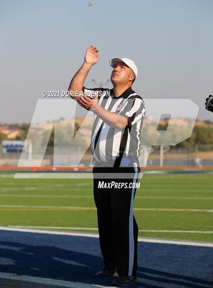 Thumbnail 3 in El Camino @ Vista del Lago photogallery.