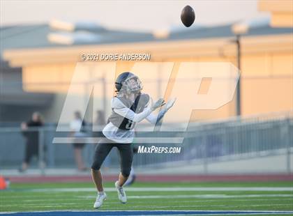 Thumbnail 1 in El Camino @ Vista del Lago photogallery.