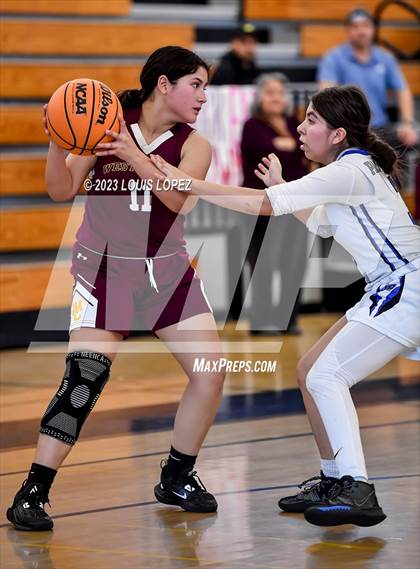 Thumbnail 3 in West Covina @ Diamond Ranch photogallery.