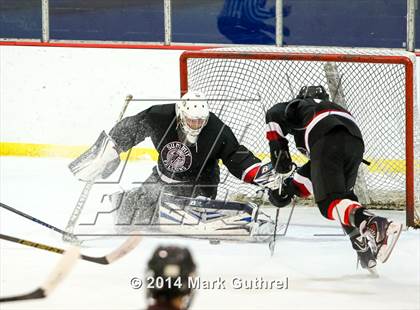 Thumbnail 1 in Rockwood Summit vs. Eureka photogallery.