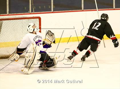 Thumbnail 2 in Rockwood Summit vs. Eureka photogallery.