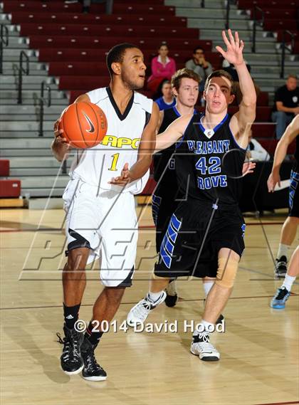 Thumbnail 3 in Capistrano Valley vs. Pleasant Grove (MaxPreps Holiday Classic) photogallery.