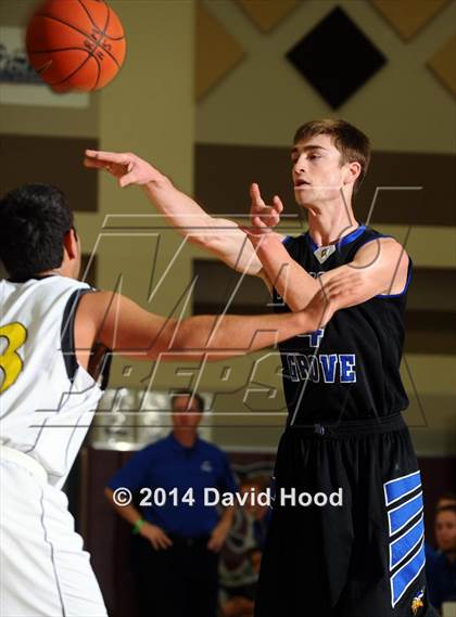 Thumbnail 2 in Capistrano Valley vs. Pleasant Grove (MaxPreps Holiday Classic) photogallery.
