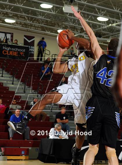 Thumbnail 1 in Capistrano Valley vs. Pleasant Grove (MaxPreps Holiday Classic) photogallery.
