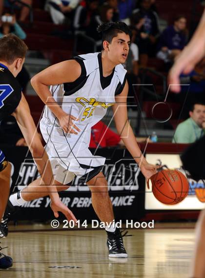 Thumbnail 3 in Capistrano Valley vs. Pleasant Grove (MaxPreps Holiday Classic) photogallery.