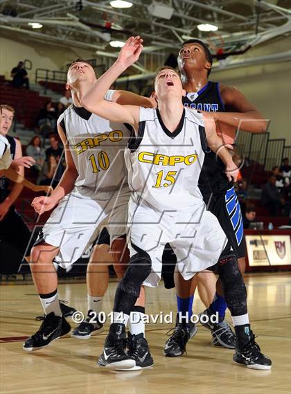 Thumbnail 2 in Capistrano Valley vs. Pleasant Grove (MaxPreps Holiday Classic) photogallery.