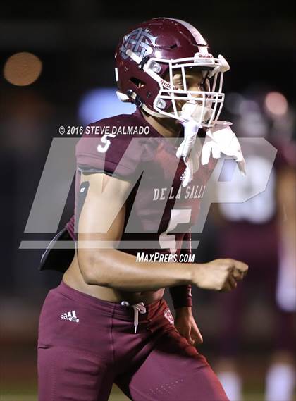 Thumbnail 3 in Parkview Baptist vs De La Salle (LHSAA Division II Semifinal) photogallery.