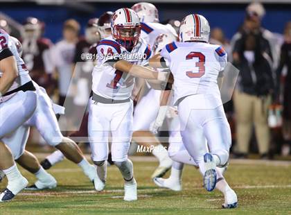 Thumbnail 1 in Parkview Baptist vs De La Salle (LHSAA Division II Semifinal) photogallery.