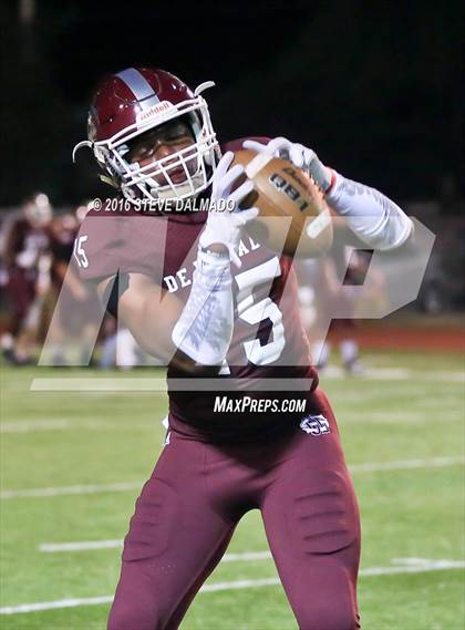 Thumbnail 3 in Parkview Baptist vs De La Salle (LHSAA Division II Semifinal) photogallery.