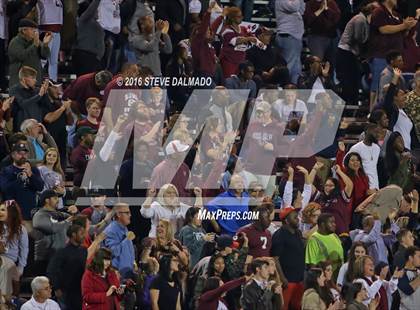 Thumbnail 2 in Parkview Baptist vs De La Salle (LHSAA Division II Semifinal) photogallery.