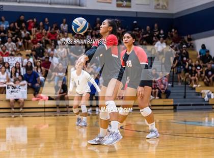 Thumbnail 2 in 'Iolani vs. Kapolei (HHSAA Division 1 Quarterfinal) photogallery.