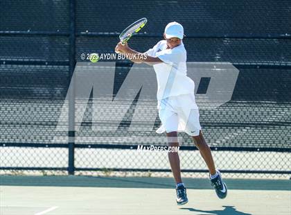 Thumbnail 3 in Highland Park vs Centennial (UIL Regional Quarterfinals) photogallery.