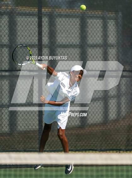 Thumbnail 3 in Highland Park vs Centennial (UIL Regional Quarterfinals) photogallery.