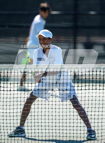 Thumbnail 1 in Highland Park vs Centennial (UIL Regional Quarterfinals) photogallery.