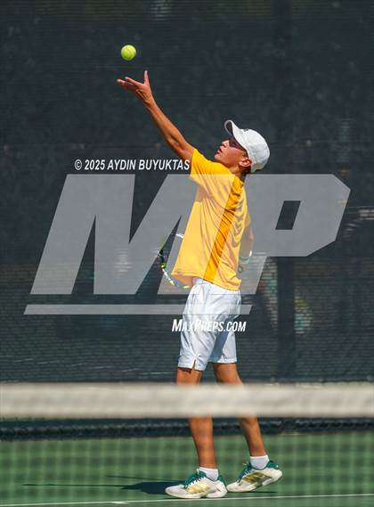 Thumbnail 3 in Highland Park vs Centennial (UIL Regional Quarterfinals) photogallery.