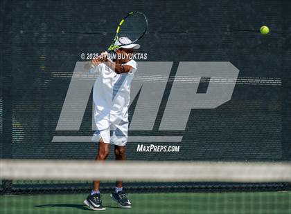 Thumbnail 3 in Highland Park vs Centennial (UIL Regional Quarterfinals) photogallery.