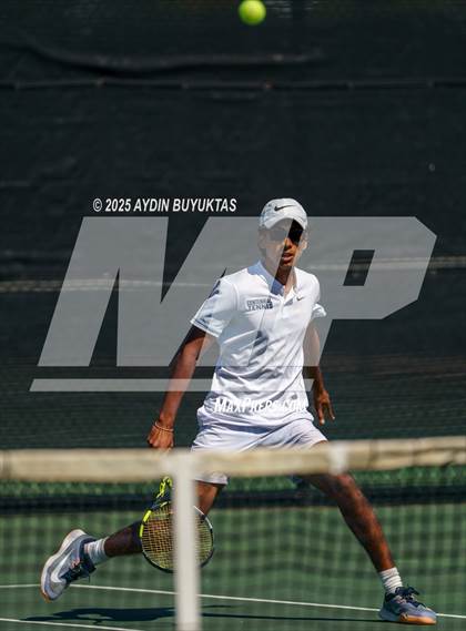Thumbnail 3 in Highland Park vs Centennial (UIL Regional Quarterfinals) photogallery.