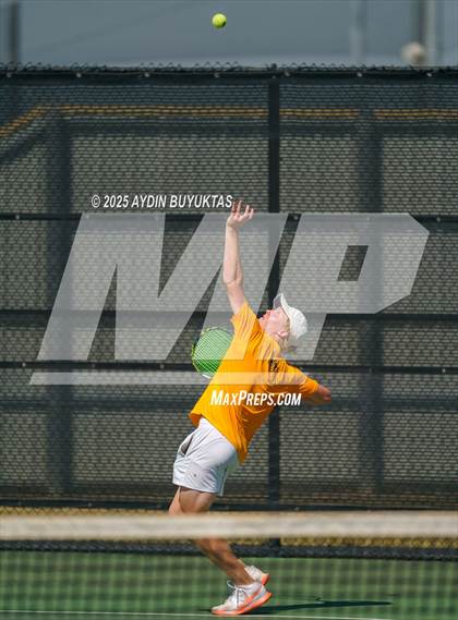 Thumbnail 3 in Highland Park vs Centennial (UIL Regional Quarterfinals) photogallery.