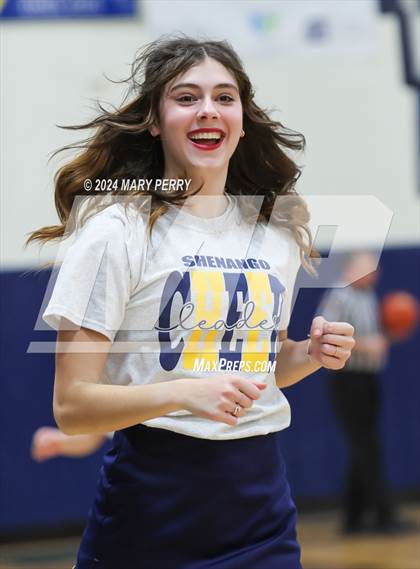 Thumbnail 3 in Laurel @ Shenango photogallery.