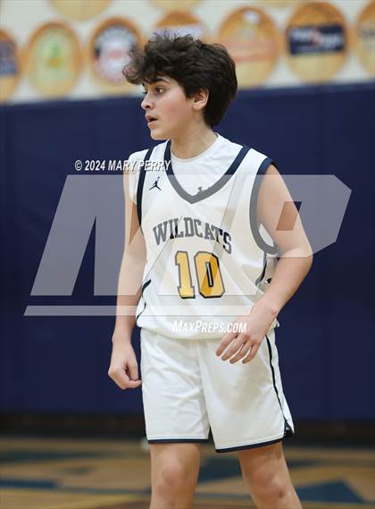 Thumbnail 1 in Laurel @ Shenango photogallery.