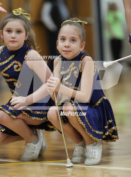Thumbnail 1 in Laurel @ Shenango photogallery.