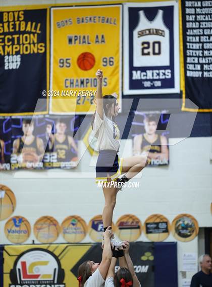 Thumbnail 1 in Laurel @ Shenango photogallery.
