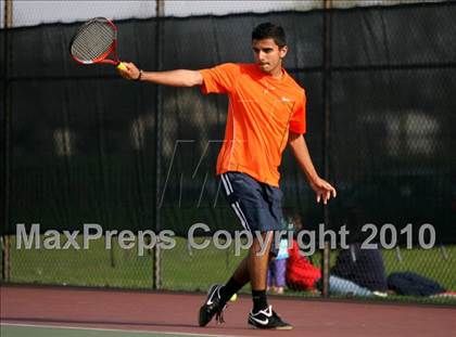 Thumbnail 1 in Belvidere North vs Harlem photogallery.