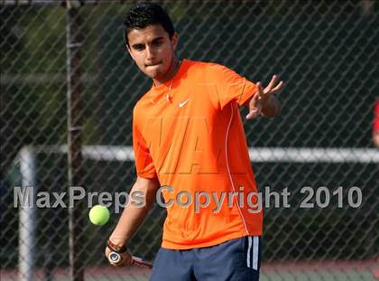 Thumbnail 2 in Belvidere North vs Harlem photogallery.