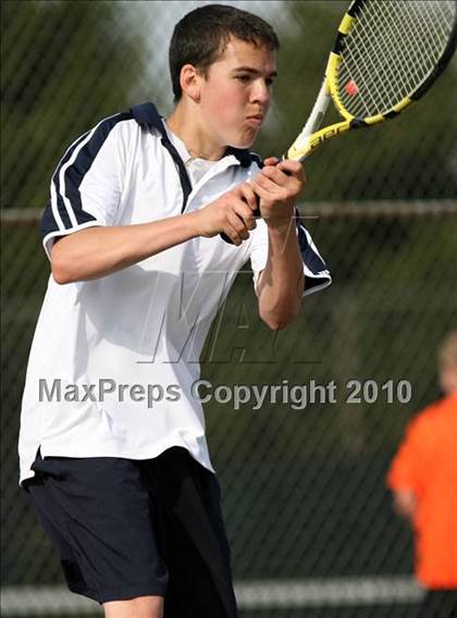 Thumbnail 1 in Belvidere North vs Harlem photogallery.