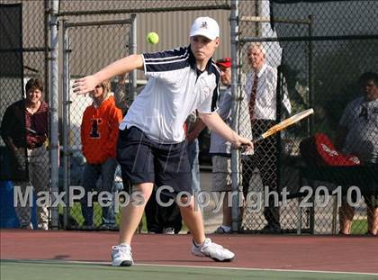 Thumbnail 1 in Belvidere North vs Harlem photogallery.