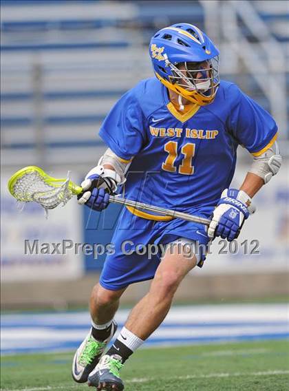 Thumbnail 2 in West Islip vs Syosset (NYSPHSAA Class A Regional Final) photogallery.