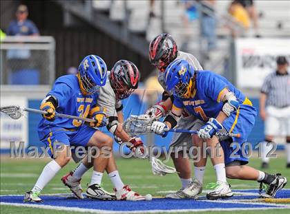 Thumbnail 3 in West Islip vs Syosset (NYSPHSAA Class A Regional Final) photogallery.