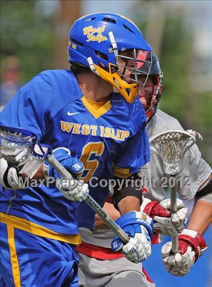 Thumbnail 2 in West Islip vs Syosset (NYSPHSAA Class A Regional Final) photogallery.