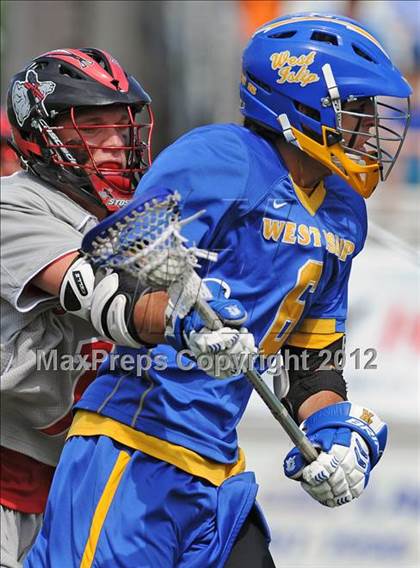 Thumbnail 3 in West Islip vs Syosset (NYSPHSAA Class A Regional Final) photogallery.