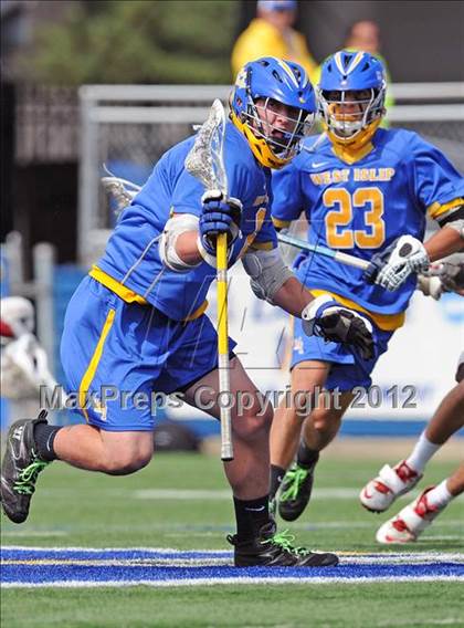 Thumbnail 2 in West Islip vs Syosset (NYSPHSAA Class A Regional Final) photogallery.